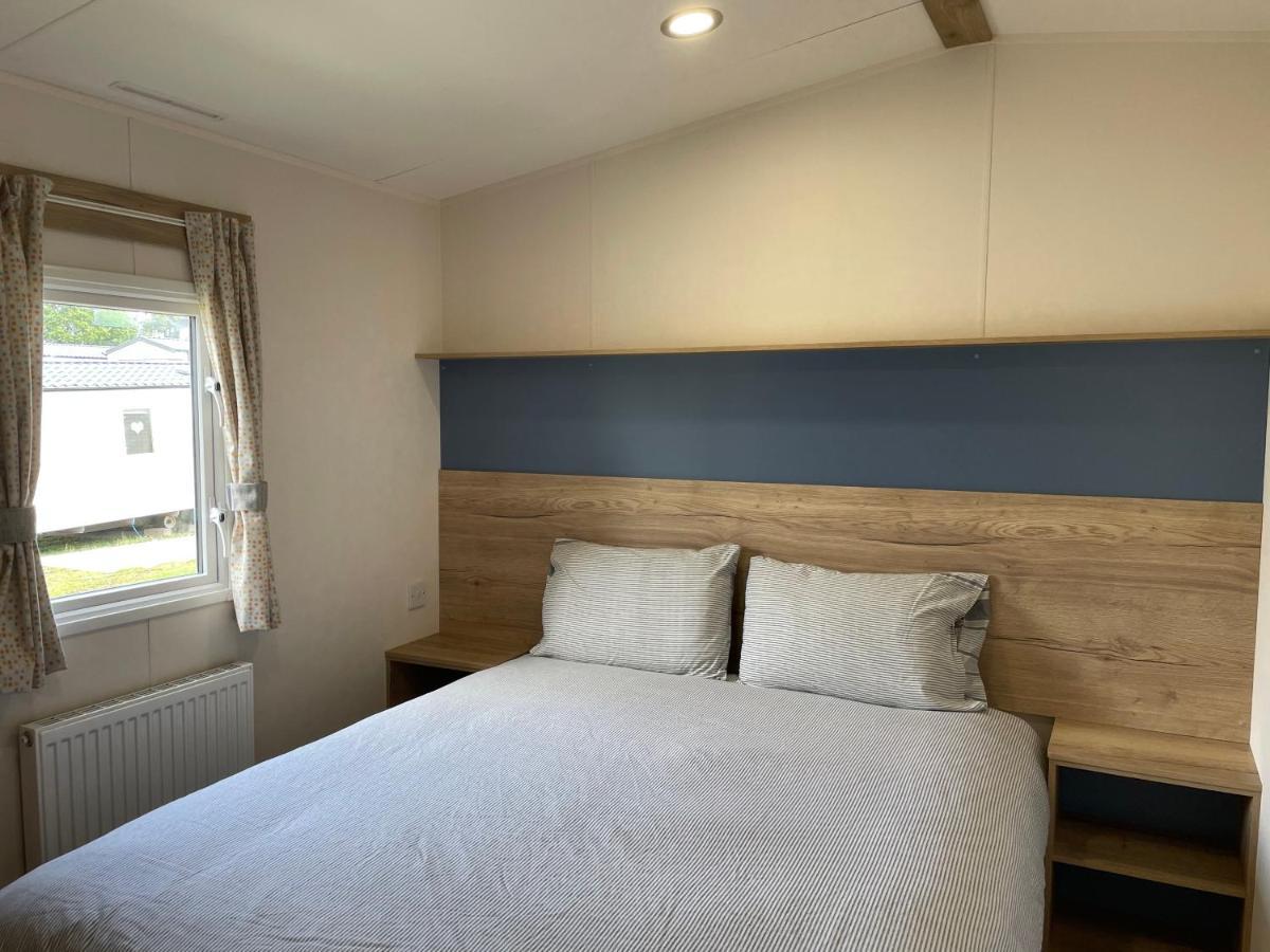 Turlin Valley Poole Exterior foto